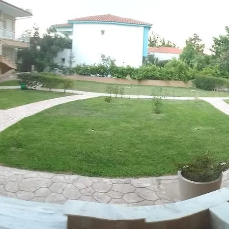 Rg House With Yard&parking