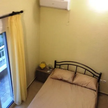 Rg House With Yard&parking Apartment